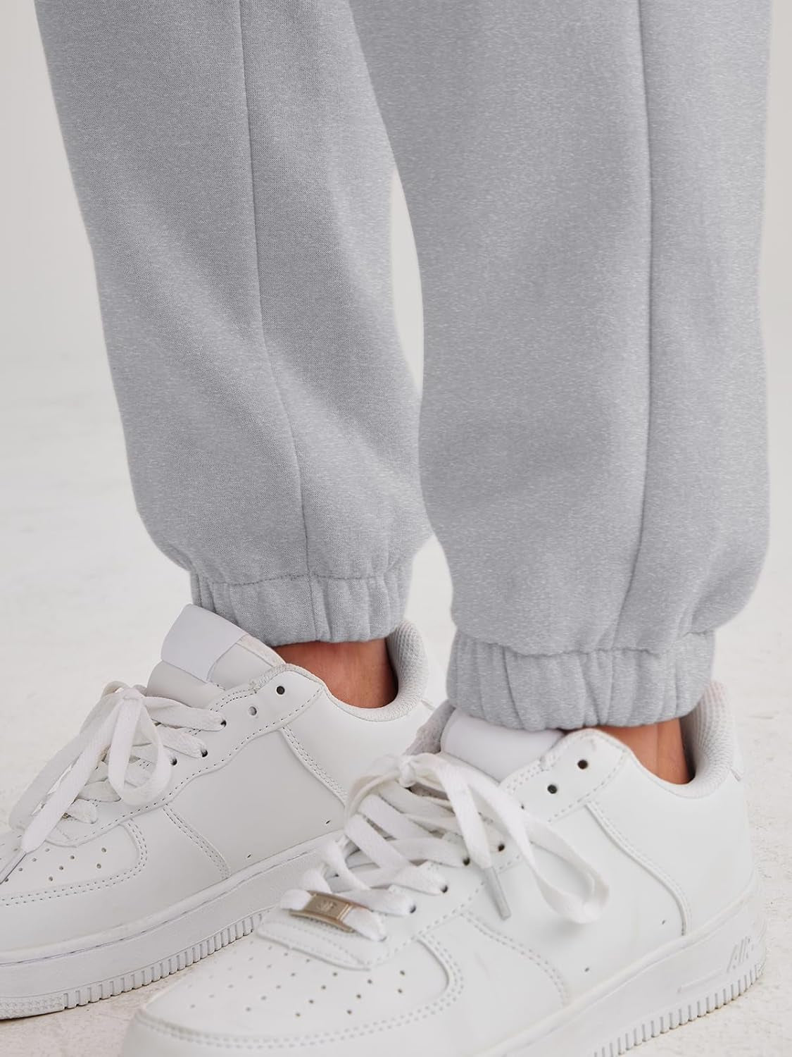 Women’S Winter Casual Baggy Fleece Lined Sweatpants Fashion High Waisted Joggers Pants Athletic Clothes with Pockets